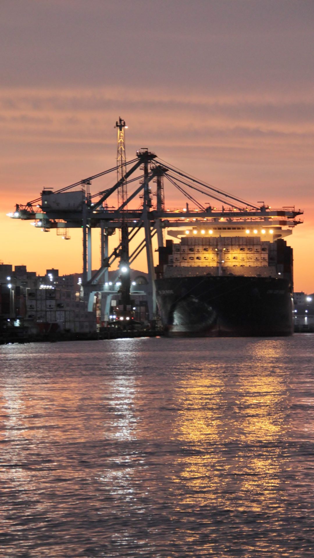 porto navio noite container movimentaçao (8)